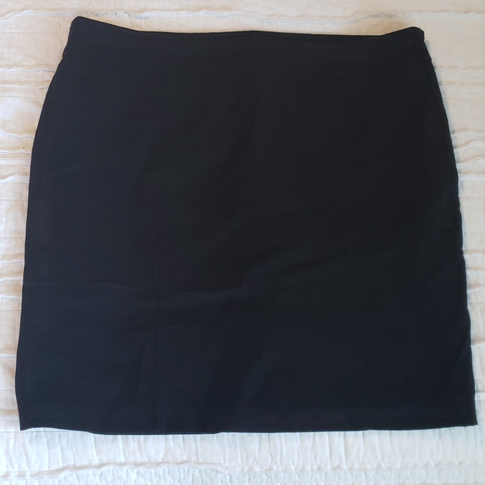 APT 9 Skirt